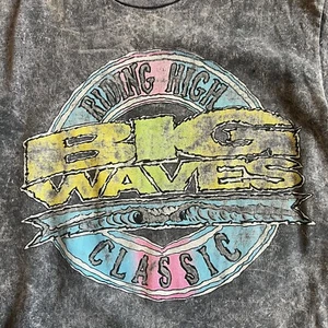 Vintage Big Waves Riding High Classic Surfing T-Shirt Beach 90s Acid Wash Size S - Picture 1 of 9