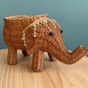Cesta porta plantas elefante ratán mimbre natural vintage con tocado con cuentas - Imagen 1 de 10