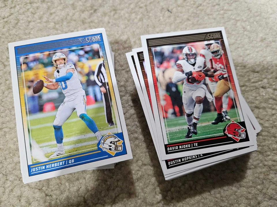 2024 NFL SCORE COMPLETE YOUR SET SINGLES YOU PICK #1-250 FOOTBALL CARDS - Image 1 of 1