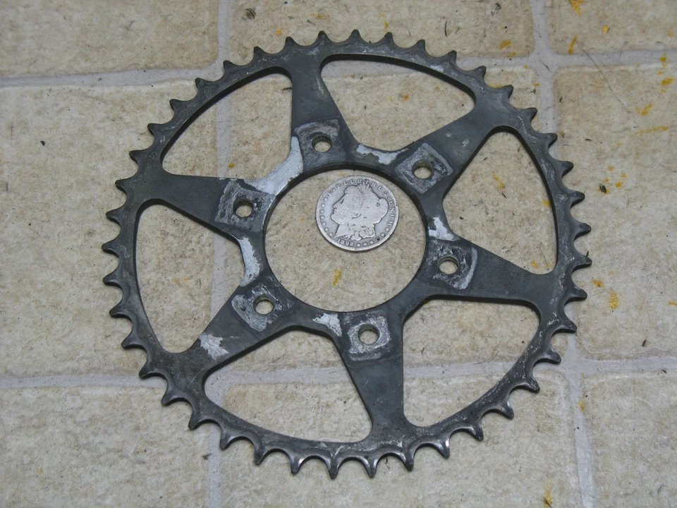 78 铃木 SP370 后部 42T 太阳星闪光灯 — 第 1/4 张图片