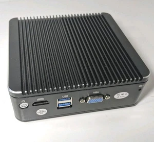 Fanless pfSense Firewall Router Celeron J4125 Mini PC 4 LAN 2.5G Intel 128GB - Picture 1 of 6