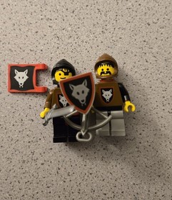 1992 wolfpack figure 6075 tower 910057 flag cmf beastmaster 10305 castle lego