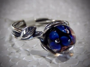 Anillo Flor Azul Trollbeads TAGRI-00251 Talla 7 3/4 $94 RETIRADO (UNO) ¡NUEVO! - Imagen 1 de 13