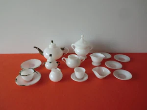 Altes Milchglas Geschirr Lauscha Service Puppenstube Puppenküche Puppenhaus - Bild 1 von 5