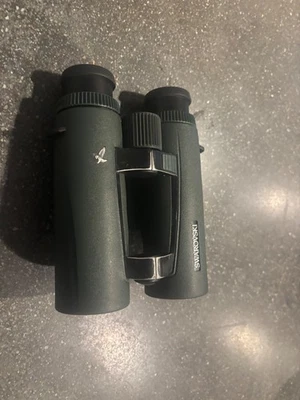 Swarovski EL RANGE 10x42 Binoculars Swarovision w/ Rangefinder - Excellent - Image 1 of 3