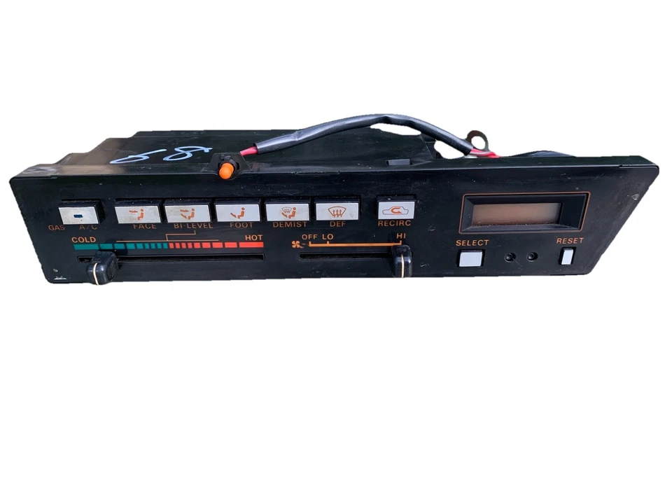 Interruptor de control de clima del calentador de aire acondicionado 1986 Nissan 300ZX Z31 21085 Foto 1 de 4