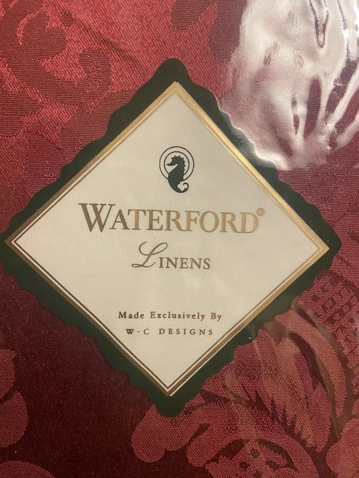 Juego de 4 servilletas de mesa WATERFORD 21 pulgadas cuadradas granate jacquard de lujo nuevas Foto 1 de 4
