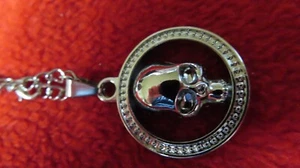 Alien Necklace - Picture 1 of 4