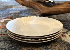 Set 4 Franciscan Ware Coronado Off White Matte Dinner Plates 10 1/2" EXCELLENT - Picture 1 of 9