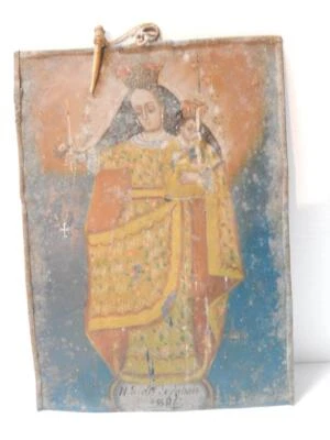 ANTIGUA CLAVIJA DE MADERA DE ARTE POPULAR CRISTIANO CATÓLICO RETABLO RELIGIOSO MEXICANO DE HOJALATA 1886 Foto 1 de 4