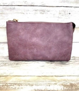 Jen & Co. Vegan Leather Violet Crossbody Clutch with Adjustable Straps - Picture 1 of 12