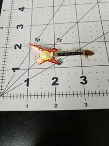 Tijuana Hard Rock Cafe Guitar Pin - Picture 1 of 3