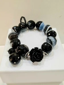 Bracciale elastico Laura Bellini con pietre naturali, Argento925 e fiori NERI - Foto 1 di 8