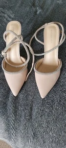 Forever New Heels - Picture 1 of 5