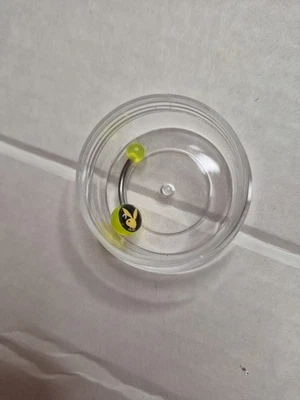 Anillo Ombligo Playboy Vintage Neón Reflectante Luz Negra -amarillo/verde Foto 1 de 3