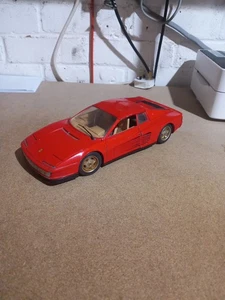 Burago 1/18 Scale Die Cast Model Ferrari Testarossa - Red - Picture 1 of 10