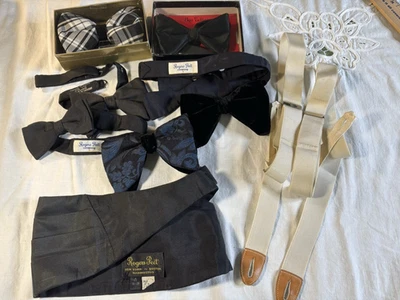 Lote Pajaritas Cumberbun Negro Azul y Blanco Tirantes De Colección Brooks Rogers Foto 1 de 4