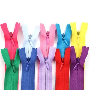 Cerniere in nylon invisibili nascoste, cerniera invisibile 12"", 14"", 16", 18", 20"", 22 pollici - Foto 1 di 49