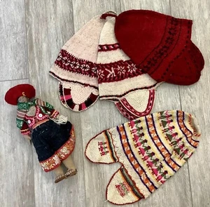 Vintage Peruvian Doll With Matching Set Of 4 Knit Chullo Hats w/ Ear Cover As Is - Picture 1 of 14