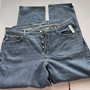 OLD NAVY Women’s Jeans High Rise Slouchy Straight Button Fly Size 16 - Picture 1 of 11