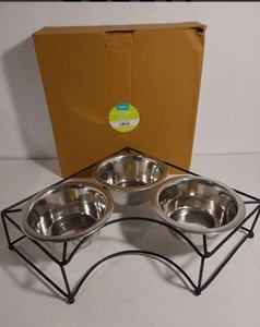 New Dog Food Corner Dish - Picture 1 of 3