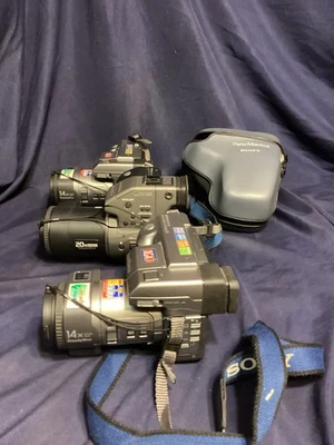 3 Working Sony Mavica Digital Cameras - Image 1 of 4