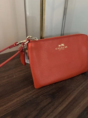 Coach новый с Ярлыками маленький кошелек с ремешком оранжевый кожаный - Изображение 1 из 3