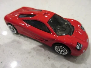 2020 Hot Wheels McLaren F1 Red Diecast Toy Race CAR - Picture 1 of 5