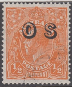 Stamp 1/2d orange KGV C of A watermark overprinted OS with variety hollow "S" - Picture 1 of 2