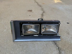 1976 1977 Cadillac Headlight Assembly Right Side - Picture 1 of 6