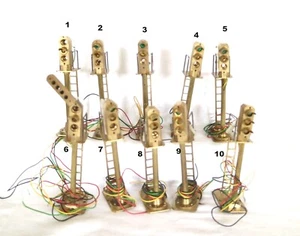 AC3969 : Divers Signaux Lumineux Couleur Laiton Multilisting - Imagen 1 de 31