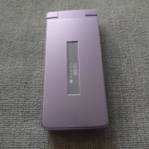 PINK SHARP SH-02L AQUOS KEITAI 2 JAPAN ANDROID FLIP PHONE UNLOCKED 4G Japa - Picture 1 of 9