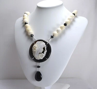 COLLANA IN ARGENTO 925 CON CONCHIGLIA ONICE E CAMMEO IN SARDONICO VOLTO AGLN 07 - Immagine 1 di 3
