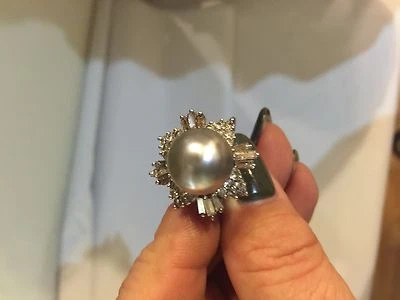 ESTATE 14 kt White Gold 2.75 Carats DIAMONDS, 14 MM GRAY SOUTH SEA PEARL - Image 1 of 4