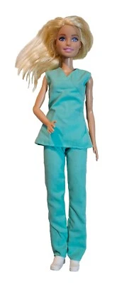 Barbie Carreras Bebé Doctor Muñeca Barbie, Rubia, Zapatos Ropa Enfermera Médica C370G Foto 1 de 4