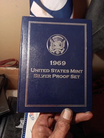 1969 United States Mint Proof Set Philadelphia -40% Silver First Commemorative Cover