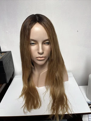 Peluca de seda de cabello humano largo rubio Foto 1 de 4