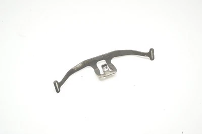 Clip anti sonajero freno delantero AUDI A4 A5 2009-2016 8K0615269A Foto 1 de 2