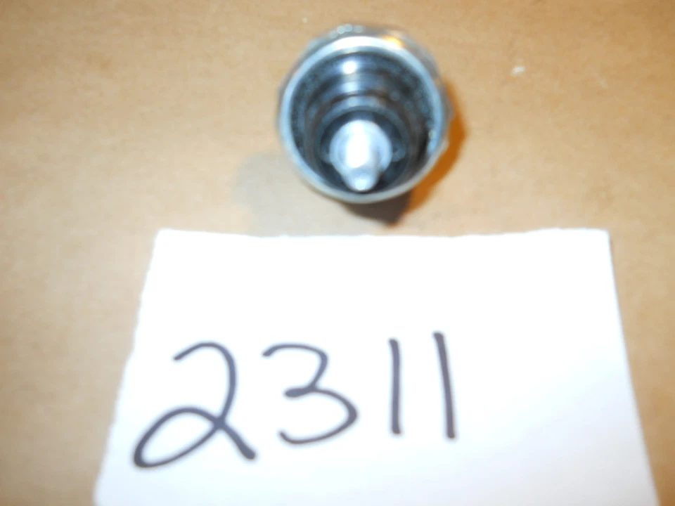 1971 1972 1973 1974 1975 1976 77 78  MERCURY CAPRI OIL PRESSURE SWITCH NEW 2311 - Image 1 of 1