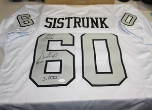 MAGLIA OAKLAND RAIDERS OTIS SISTRUNK #60 FIRMATA JSA COA SB XI CHAMPS - Foto 1 di 2