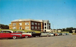 Edificio de ciencia SWOSU Postal de colección Cars Street Scene Weatherford, OK de colección años 50 - Imagen 1 de 2