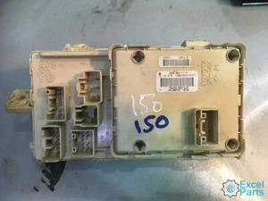 For TOYOTA AVENSIS MK2 ADT251 2005 FUSE BOX SOCKET 82641-05030-A 2ADFTV #786580 - Picture 1 of 4