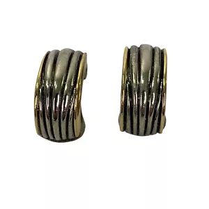 Womens Earrings Goldtone Silvertone Ribbed Metal Clip On - Picture 1 of 6