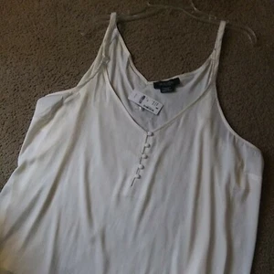 NWT MICHEL STUDIO Size 26 Cami Tank Top Cream Adjustable Straps VNeck $35.00 - Picture 1 of 8
