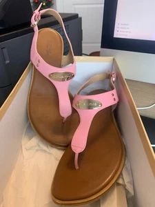 Michael Michael Kors MK Plate Flat Thong T-Strap Sandalen - Bild 1 von 3