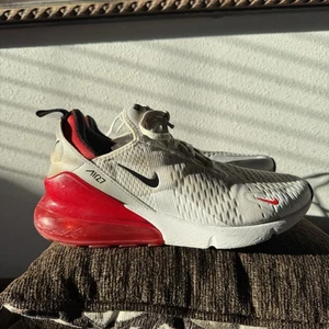 Nike Air Max 270 Men’s White/Black University Red BV2523‑100 – Size 9.5 - Picture 1 of 8