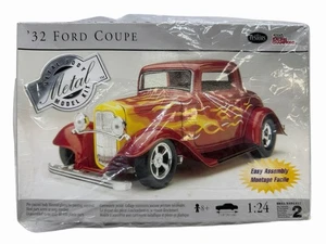 Testors 1/24 Die Cast '32 Ford Coupe Pre Painted Model Kit  7167 factory sealed - Picture 1 of 6