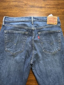 Levi's Jeans Mens 32x32 Blue 559 Relaxed Straight Medium Wash Denim Classic - Picture 1 of 10