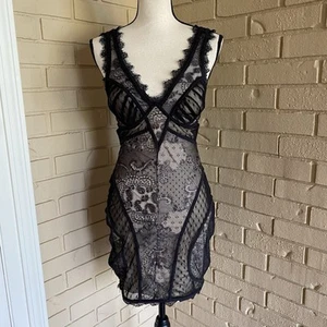 Vintage BEBE Black Over Lace Bodycon Dress Beige Lining Cocktail Party Size S - Picture 1 of 9