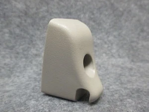 2005-2010 Chevrolet Cobalt Sun Visor Retainer Clip Light Gray LH or RH OEM 22573 - Picture 1 of 3
